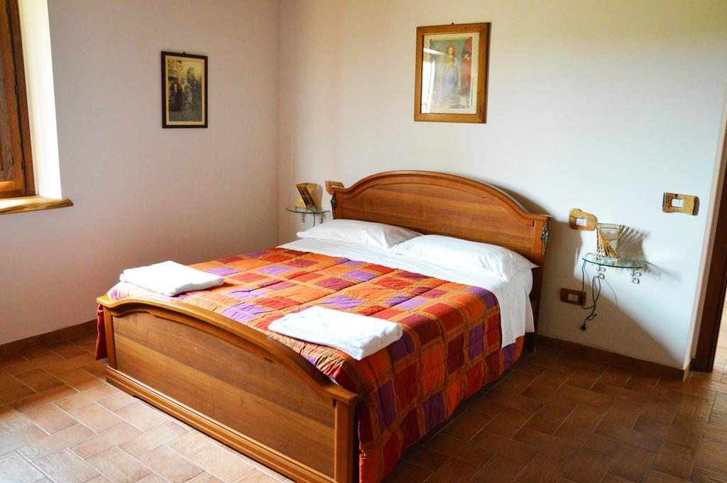 Вилла Agriturismo La Collina Масса-Мартана Экстерьер фото